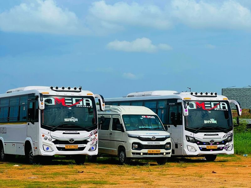 2 Buses and 1 Mini traveler