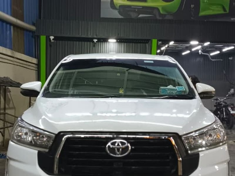 Sedan taxi 4