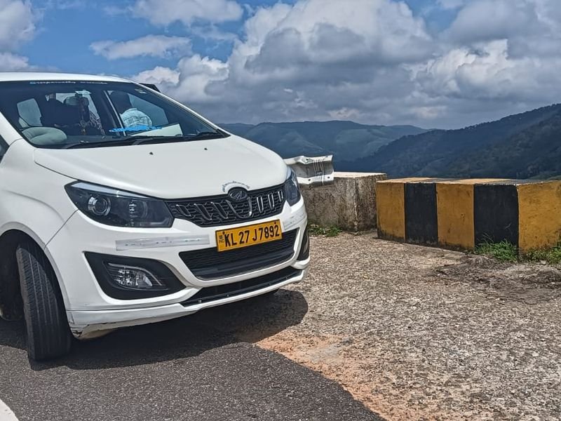 Stunning cab with munnar beautiful view