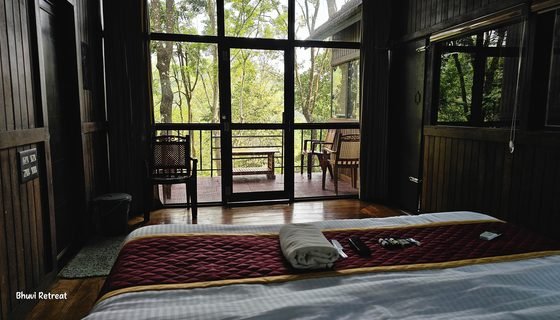 Hotels & Resorts